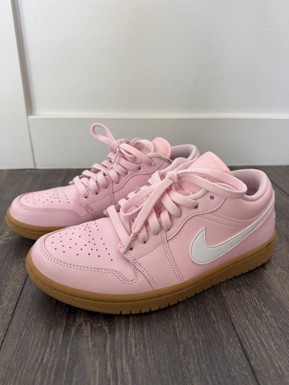 Women’s Air Jordan 1 Low "Arctic Pink Gum" Sneakers - Size 9 - Like New